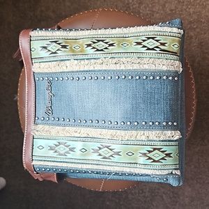 Wrangler Concealed Carry Crossbody